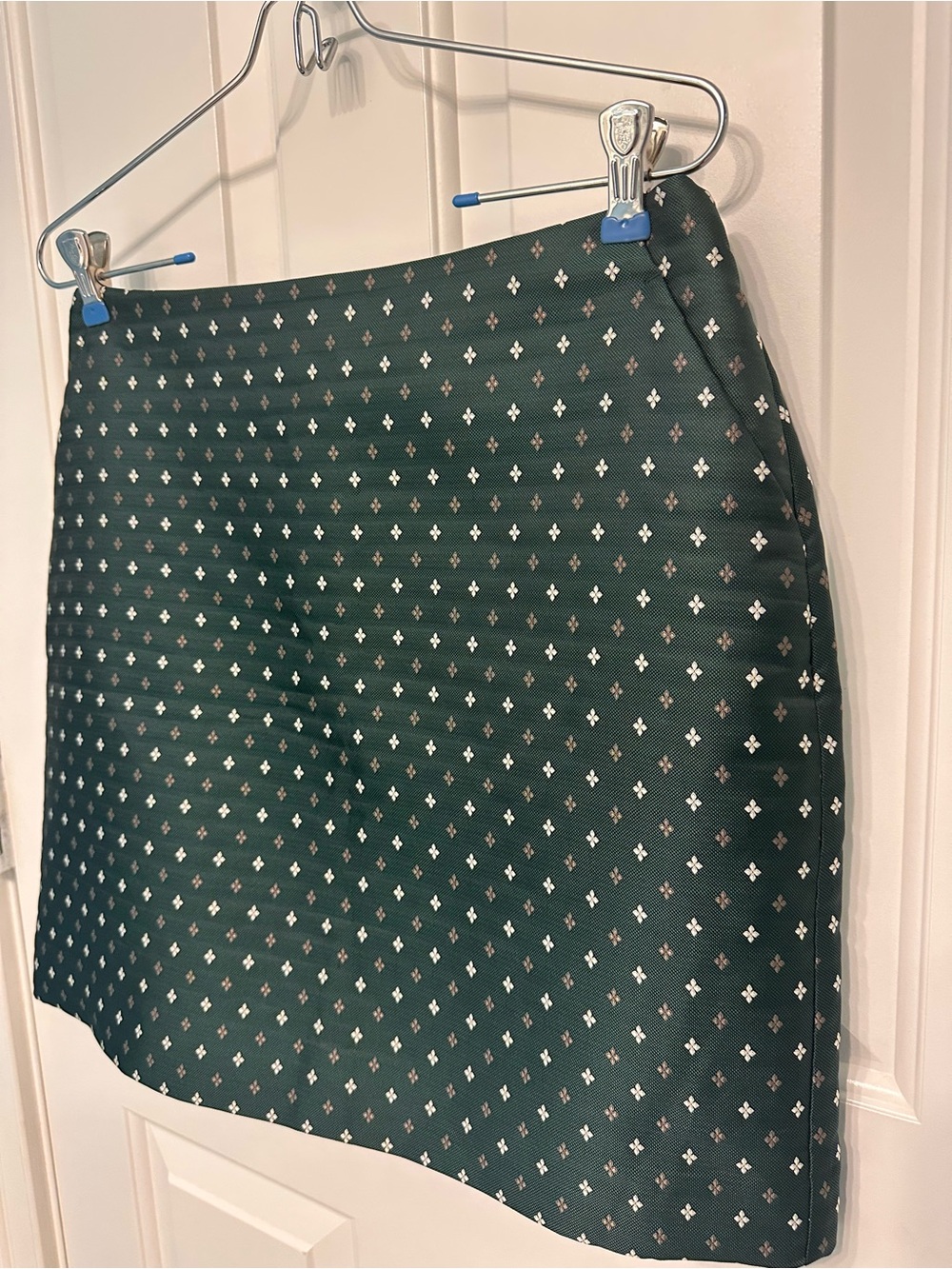 On 34th Dark Green jacquard Patterned mini Skirt size 4